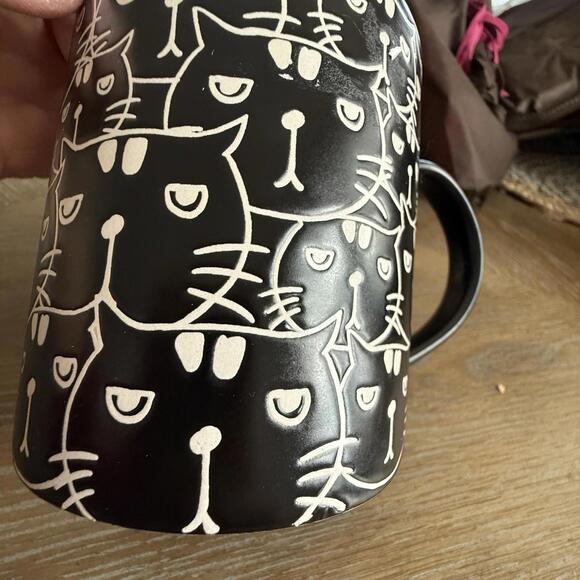 Spectrum Black Coffee Mug Embossed Cats Ceramic 16 Oz - Picture 5 of 5